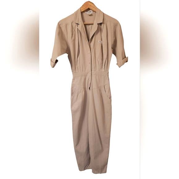 Collared Jumpsuit with Button-Up Front and Elasticized Waist - Vintage Nok Nok  - Picture 3 of 14